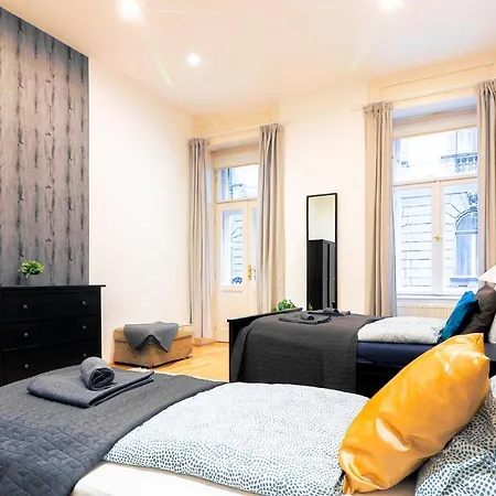 Apartamento Downtown Quentin By Anna Budapest